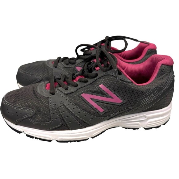 New Balance 380 Women’s Sneakers Running Shoes Size 6 Black Pink Athletic - Picture 1 of 14